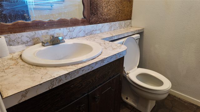 813 Waikiki Drive, Garland, TX 75043