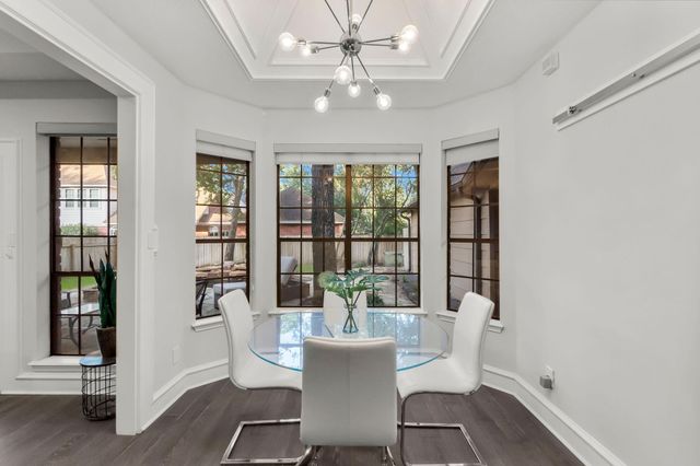 122 E Placid Hill Circle, The Woodlands, TX 77381