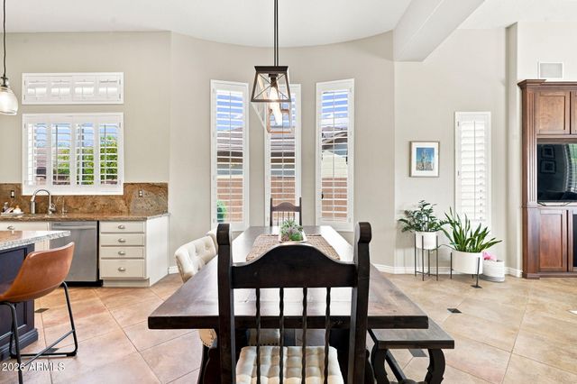 41702 N SIGNAL HILL Court, Phoenix, AZ 85086