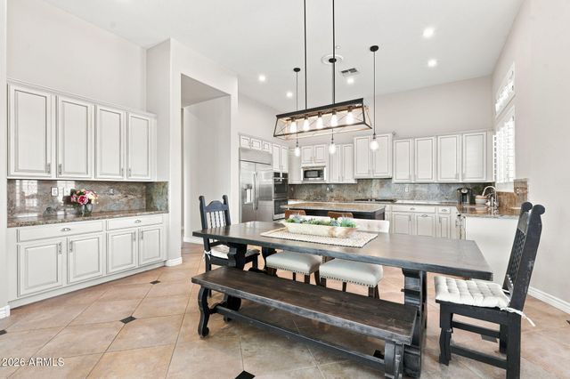 41702 N SIGNAL HILL Court, Phoenix, AZ 85086