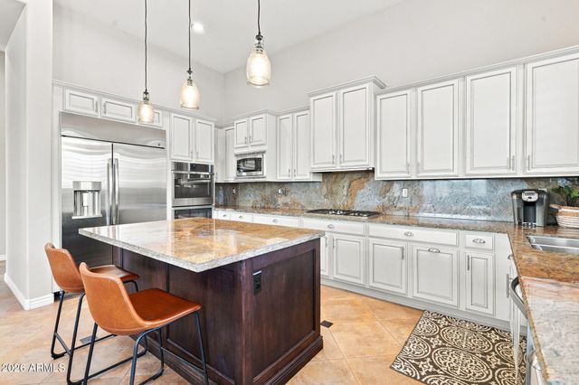 41702 N SIGNAL HILL Court, Phoenix, AZ 85086