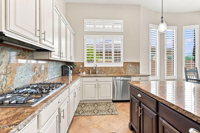 41702 N SIGNAL HILL Court, Phoenix, AZ 85086