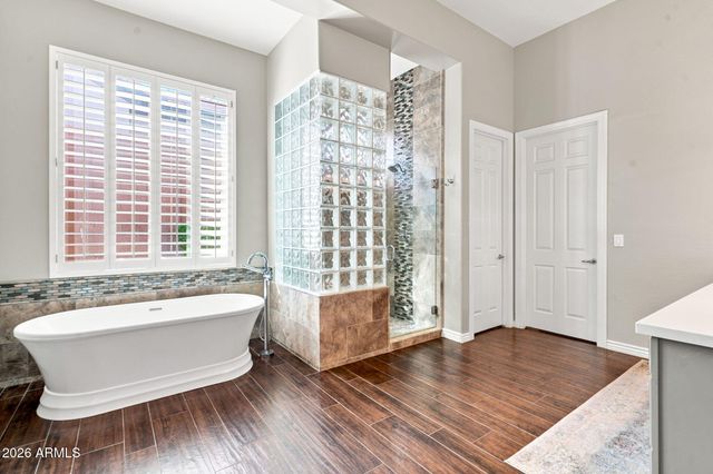 41702 N SIGNAL HILL Court, Phoenix, AZ 85086