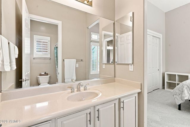 41702 N SIGNAL HILL Court, Phoenix, AZ 85086