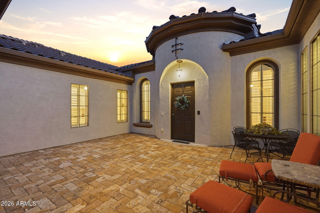 41702 N SIGNAL HILL Court, Phoenix, AZ 85086