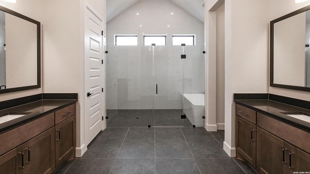 1112 ELM FOREST DR, New Braunfels, TX 78132