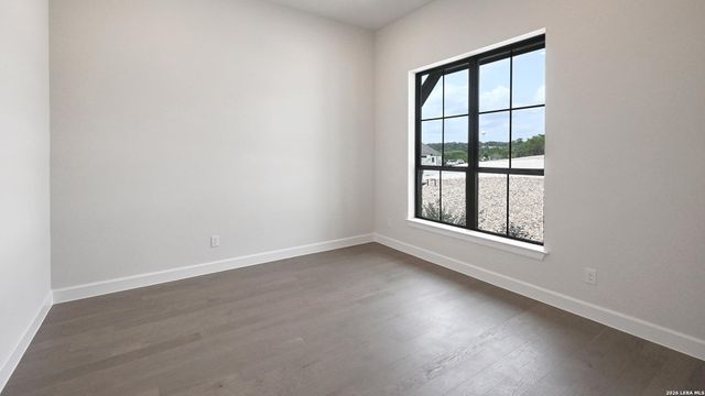 1112 ELM FOREST DR, New Braunfels, TX 78132