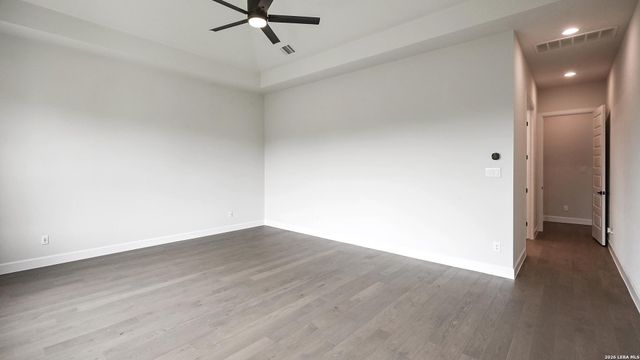 1112 ELM FOREST DR, New Braunfels, TX 78132
