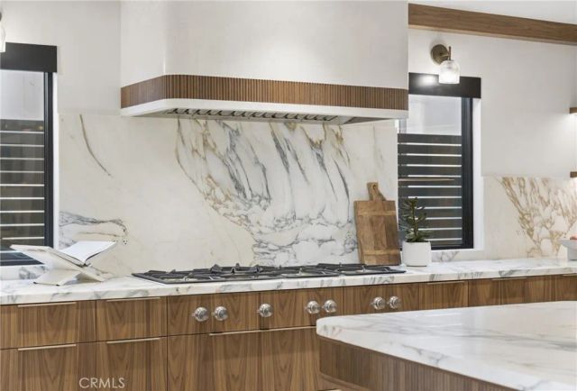 503 J, Newport Beach, CA 92661