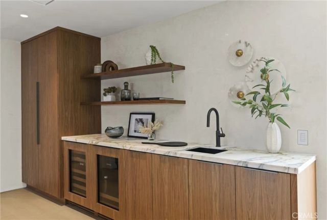 503 J, Newport Beach, CA 92661