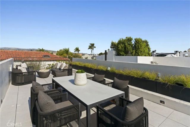 503 J, Newport Beach, CA 92661