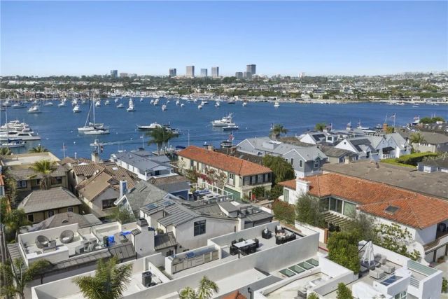 503 J, Newport Beach, CA 92661