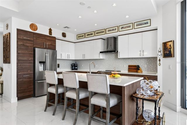 111 S PINEAPPLE AVENUE 806, Sarasota, FL 34236