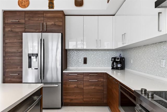 111 S PINEAPPLE AVENUE 806, Sarasota, FL 34236