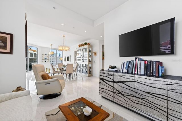 111 S PINEAPPLE AVENUE 806, Sarasota, FL 34236