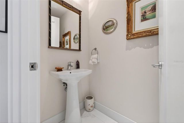 111 S PINEAPPLE AVENUE 806, Sarasota, FL 34236