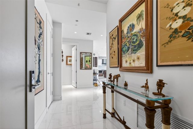 111 S PINEAPPLE AVENUE 806, Sarasota, FL 34236