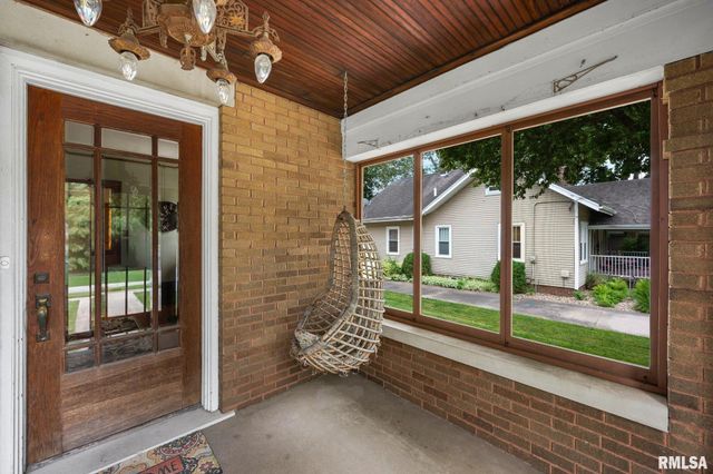 605 N MAIN Street, Washington, IL 61571