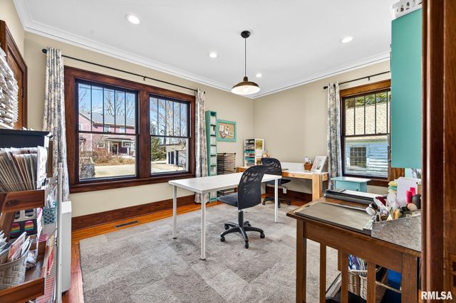 605 N MAIN Street, Washington, IL 61571