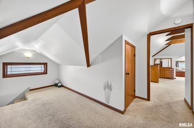 605 N MAIN Street, Washington, IL 61571