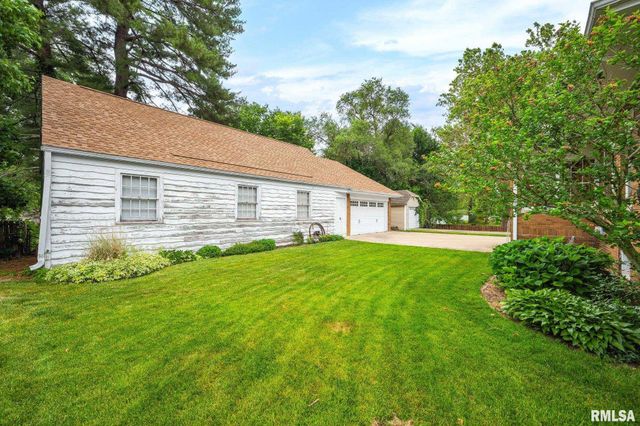 605 N MAIN Street, Washington, IL 61571