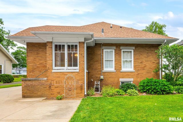 605 N MAIN Street, Washington, IL 61571