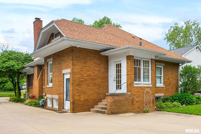 605 N MAIN Street, Washington, IL 61571
