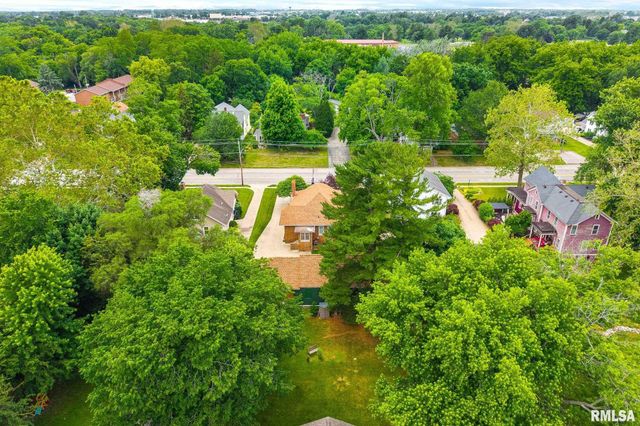 605 N MAIN Street, Washington, IL 61571