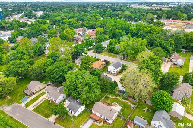605 N MAIN Street, Washington, IL 61571