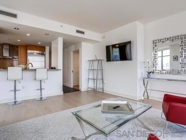 700 W E St 1504, San Diego, CA 92101