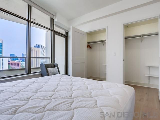 700 W E St 1504, San Diego, CA 92101