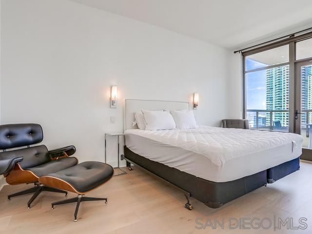 700 W E St 1504, San Diego, CA 92101