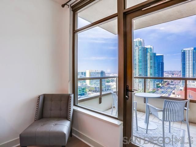 700 W E St 1504, San Diego, CA 92101