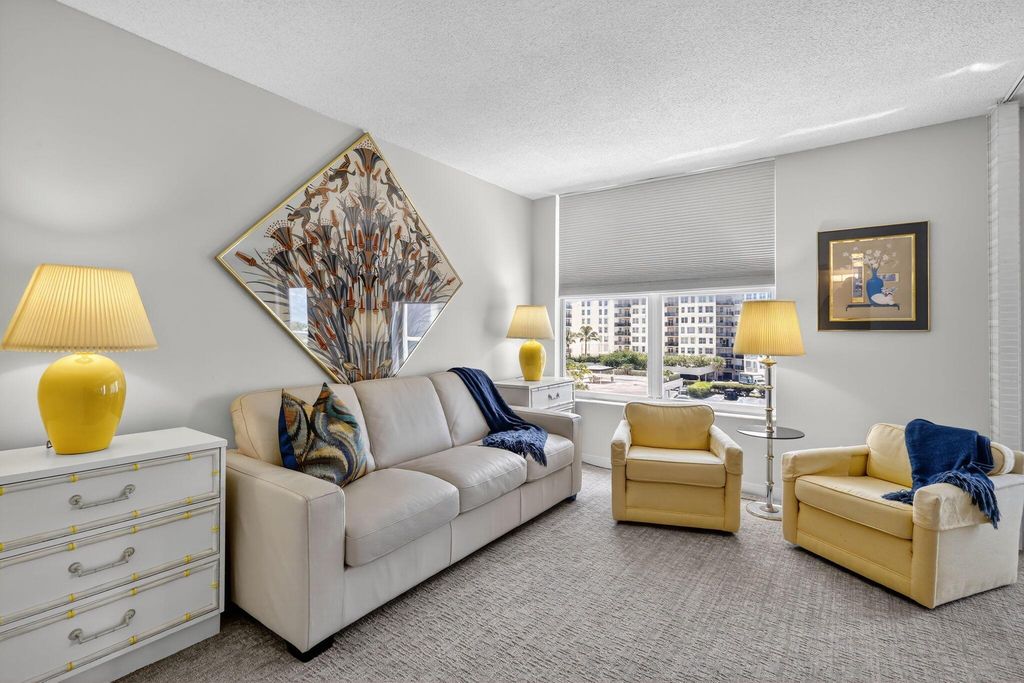 Image 12 of property listing at 3450 S Ocean Boulevard 4190, Palm Beach, FL 33480