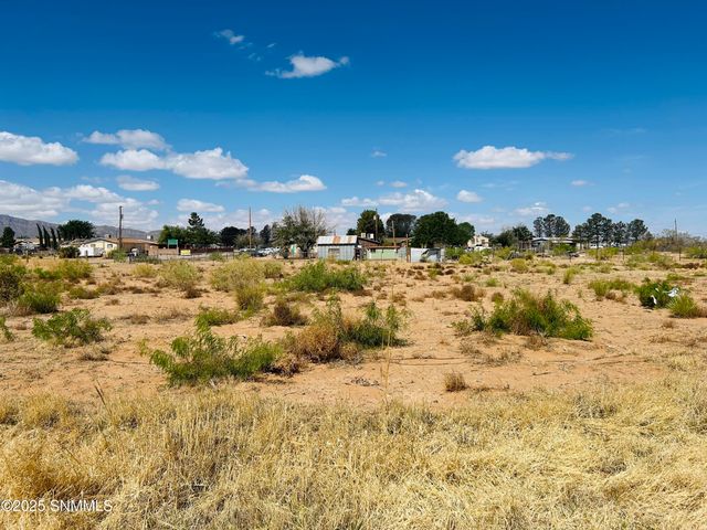 418 McCombs Road, Chaparral, NM 88081