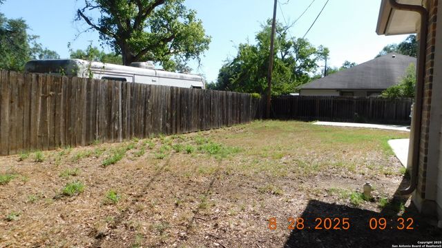 1411 Martin, Pleasanton, TX 78064