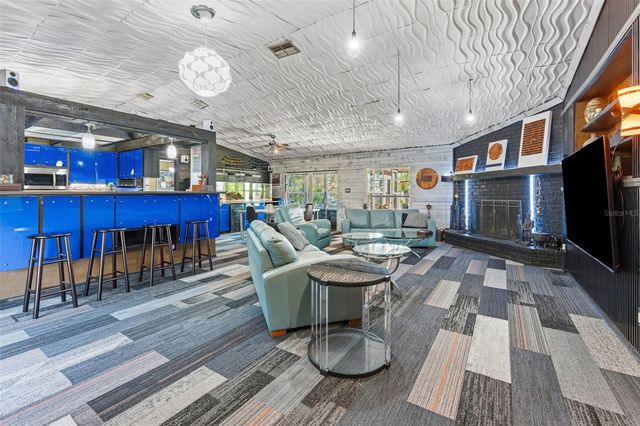 10730 DRUMMOND ROAD, Tampa, FL 33615