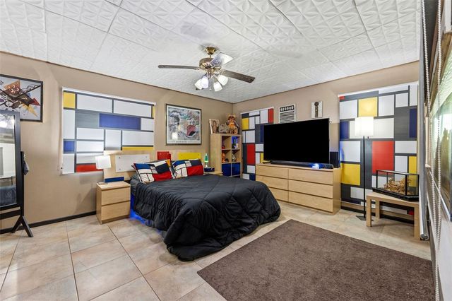 10730 DRUMMOND ROAD, Tampa, FL 33615