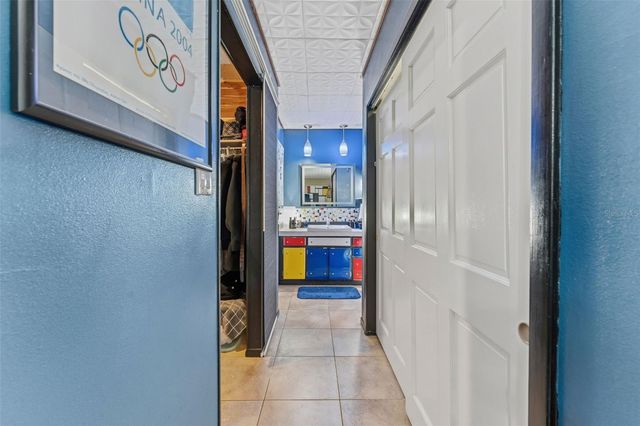 10730 DRUMMOND ROAD, Tampa, FL 33615