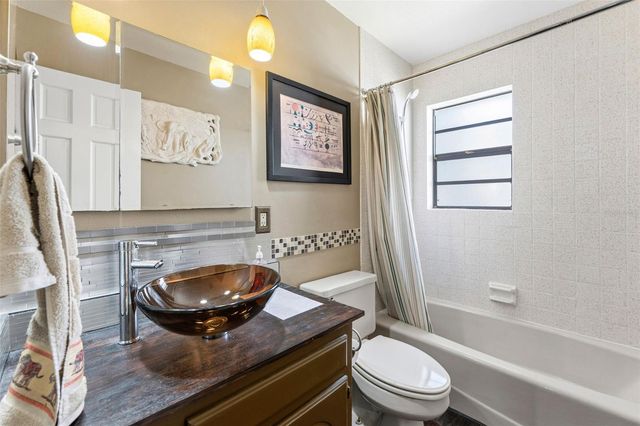 10730 DRUMMOND ROAD, Tampa, FL 33615