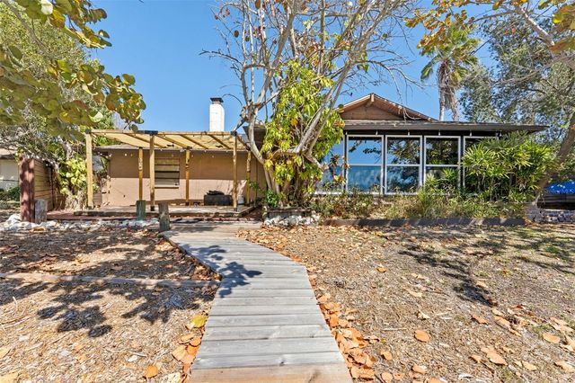 10730 DRUMMOND ROAD, Tampa, FL 33615