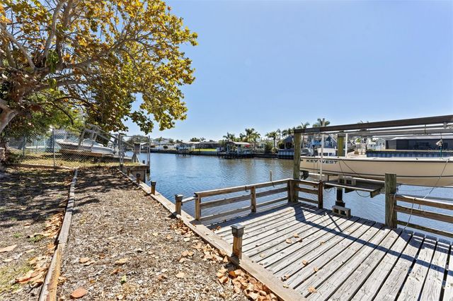 10730 DRUMMOND ROAD, Tampa, FL 33615