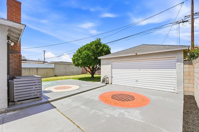 5809 E Scrivener Street, Long Beach, CA 90808