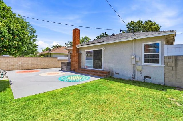 5809 E Scrivener Street, Long Beach, CA 90808