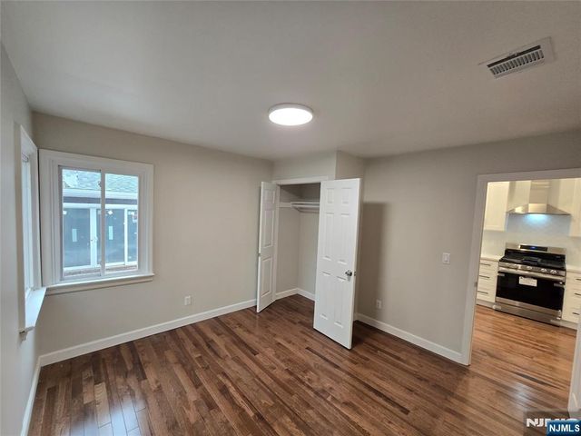 648 9th Street, Carlstadt, NJ 07072