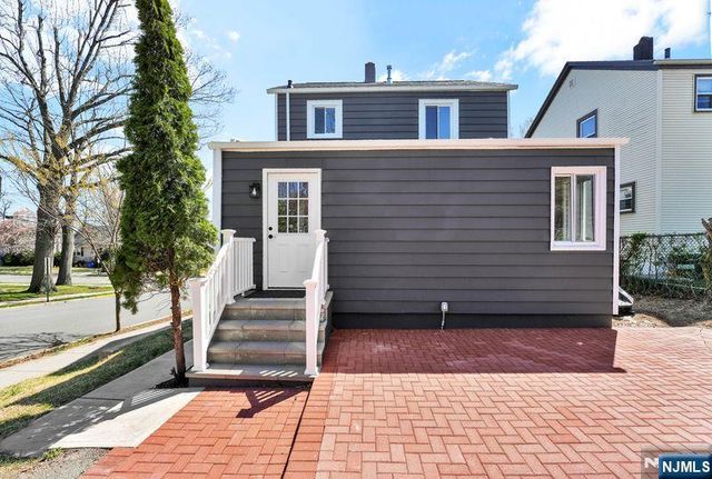 648 9th Street, Carlstadt, NJ 07072