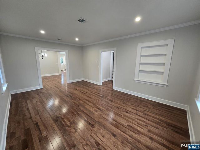 648 9th Street, Carlstadt, NJ 07072