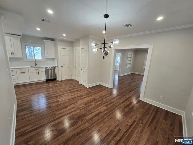 648 9th Street, Carlstadt, NJ 07072