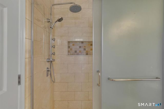 95 Gianna Drive 95, Manchester, CT 06042