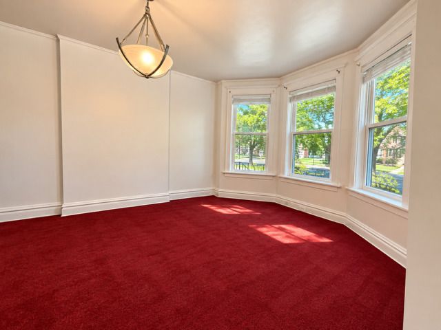 7015 S WABASH Avenue, Chicago, IL 60637